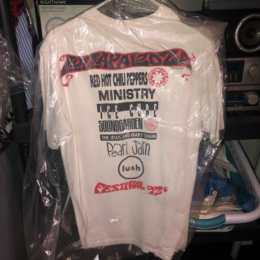 RARE Vtg 1992 Lollapalooza T-Shirt RHCP Pearl Jam Single Stitch - Picture 7 of 7